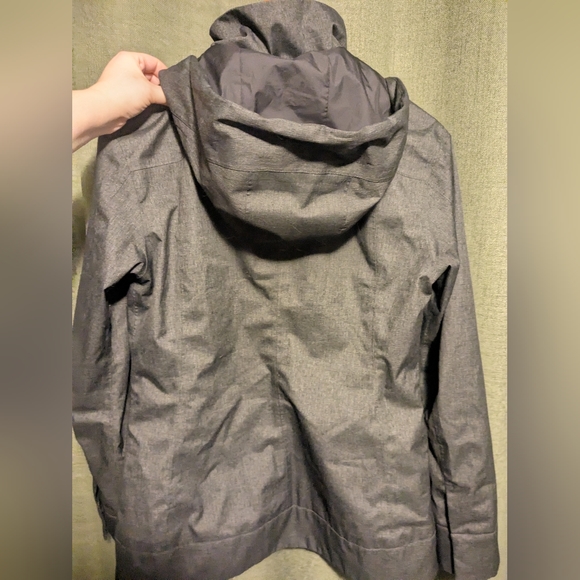 MEC Raincoat (women's medium) - Picture 2 of 4